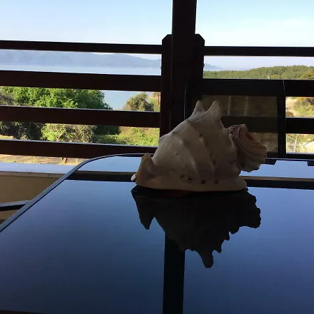 Athinaios Porto Klisouri إيريسوس