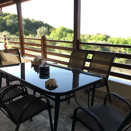 Athinaios Porto Klisouri Apartment