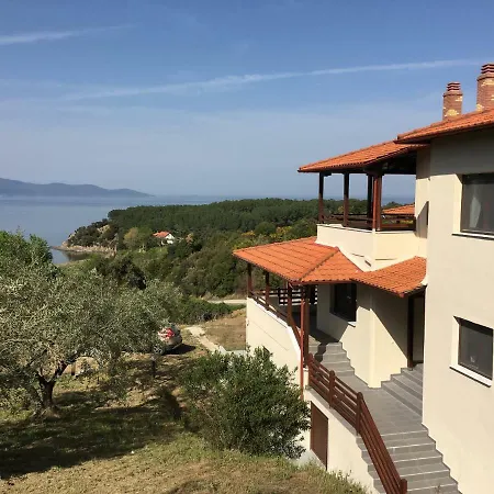 Athinaios Porto Klisouri